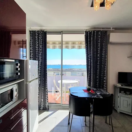 F1 Avec Terrasse Et Wifi - Proche Thermes - Fr-1-503-160 * Balaruc-les-Bains