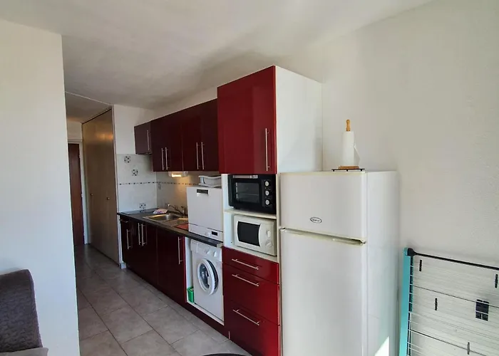 F1 Avec Terrasse Et Wifi - Proche Thermes - Fr-1-503-160 * Balaruc-les-Bains