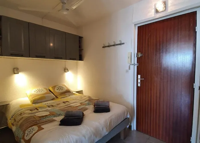 Apartmán F1 Avec Terrasse Et Wifi - Proche Thermes - Fr-1-503-160 *